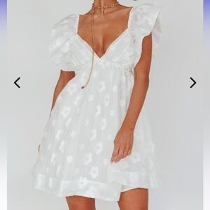 Selfie Leslie White Flutter Sleeve Sundress